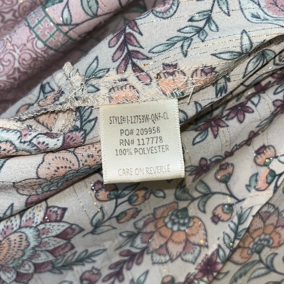 ๐ LoveStitch Surplice Boho Blouse - Picture 12 of 14